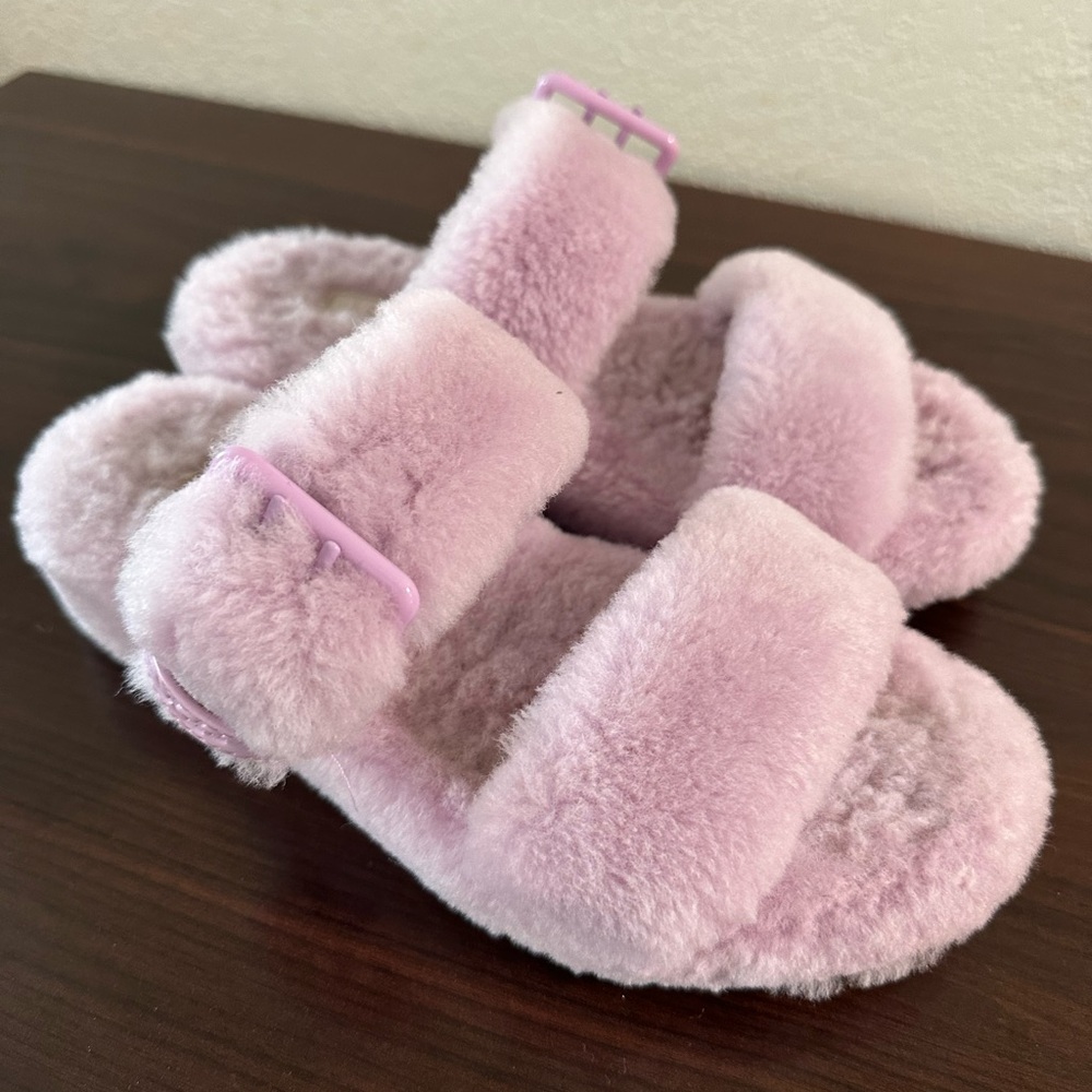 Ugg slides